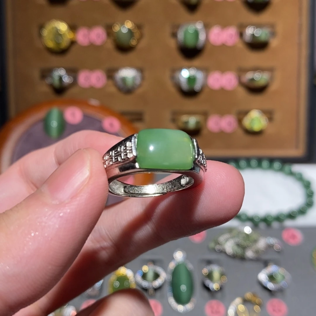 和田玉未镶嵌戒指