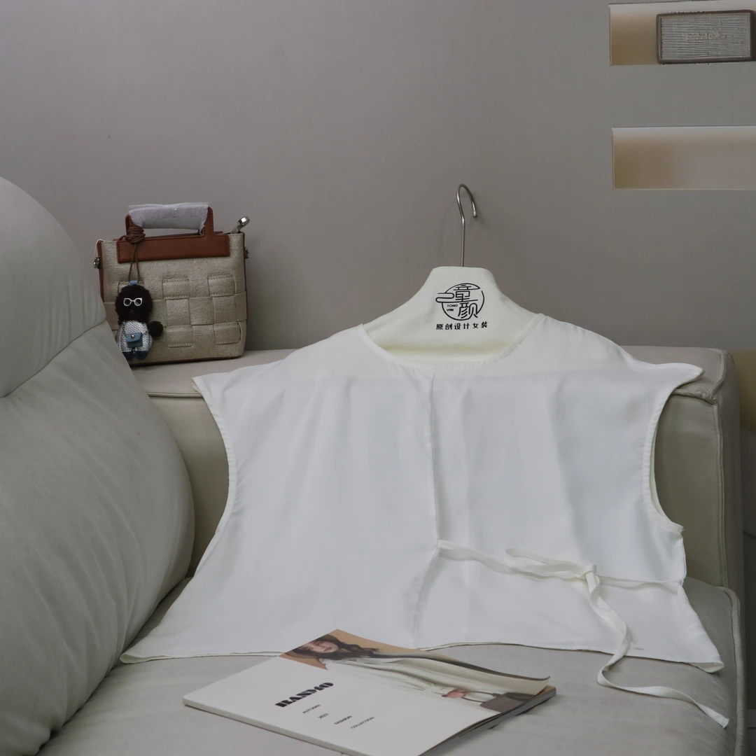 【10862】高品质原创设计米白色百搭飞袖绑带上衣特