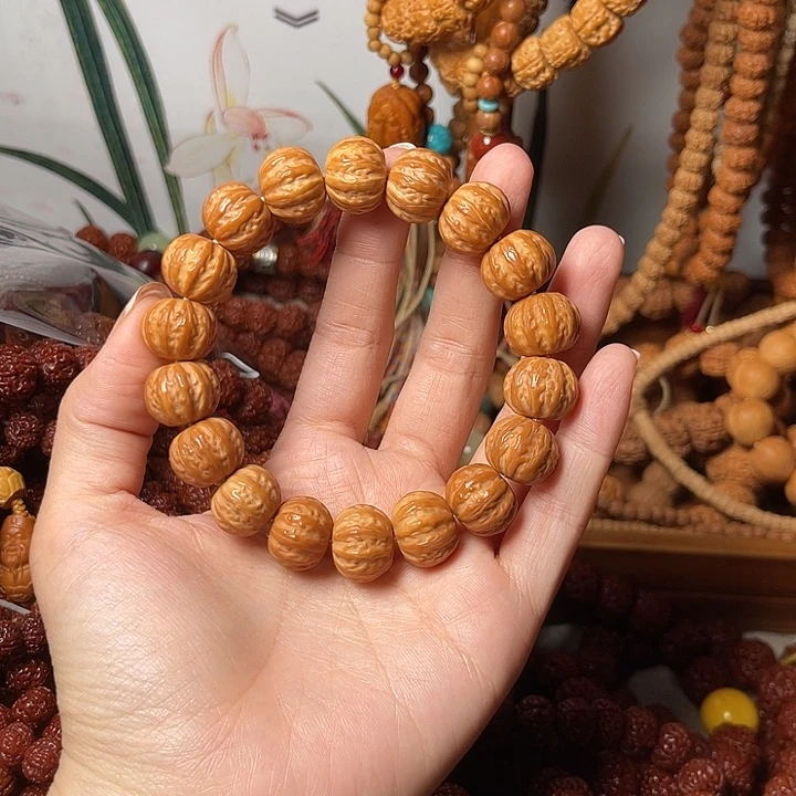 @***哈吊坠金刚菩提猴头京八棱