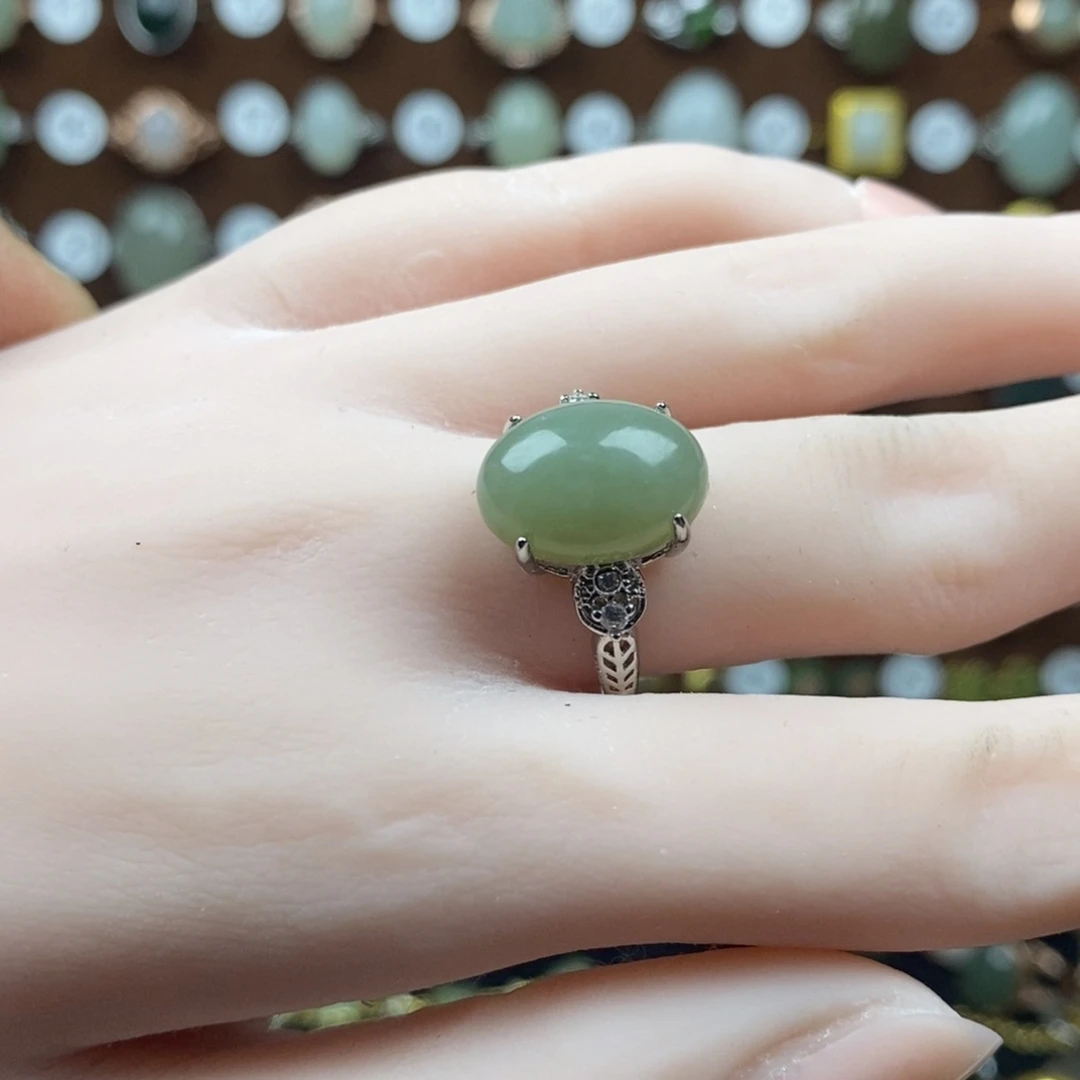 和田玉（青白玉）戒指未镶嵌