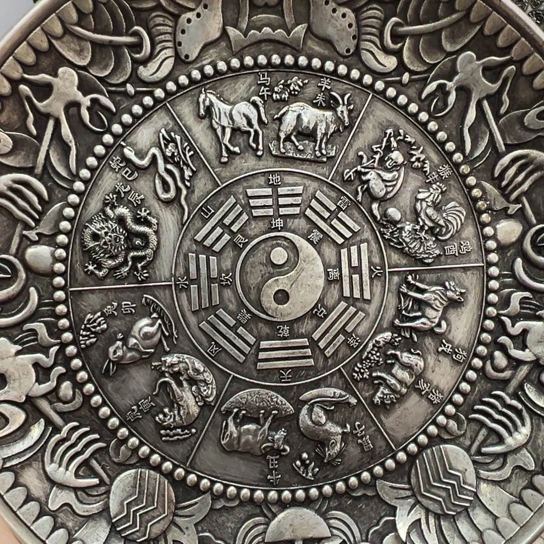 金属复古风格摆件