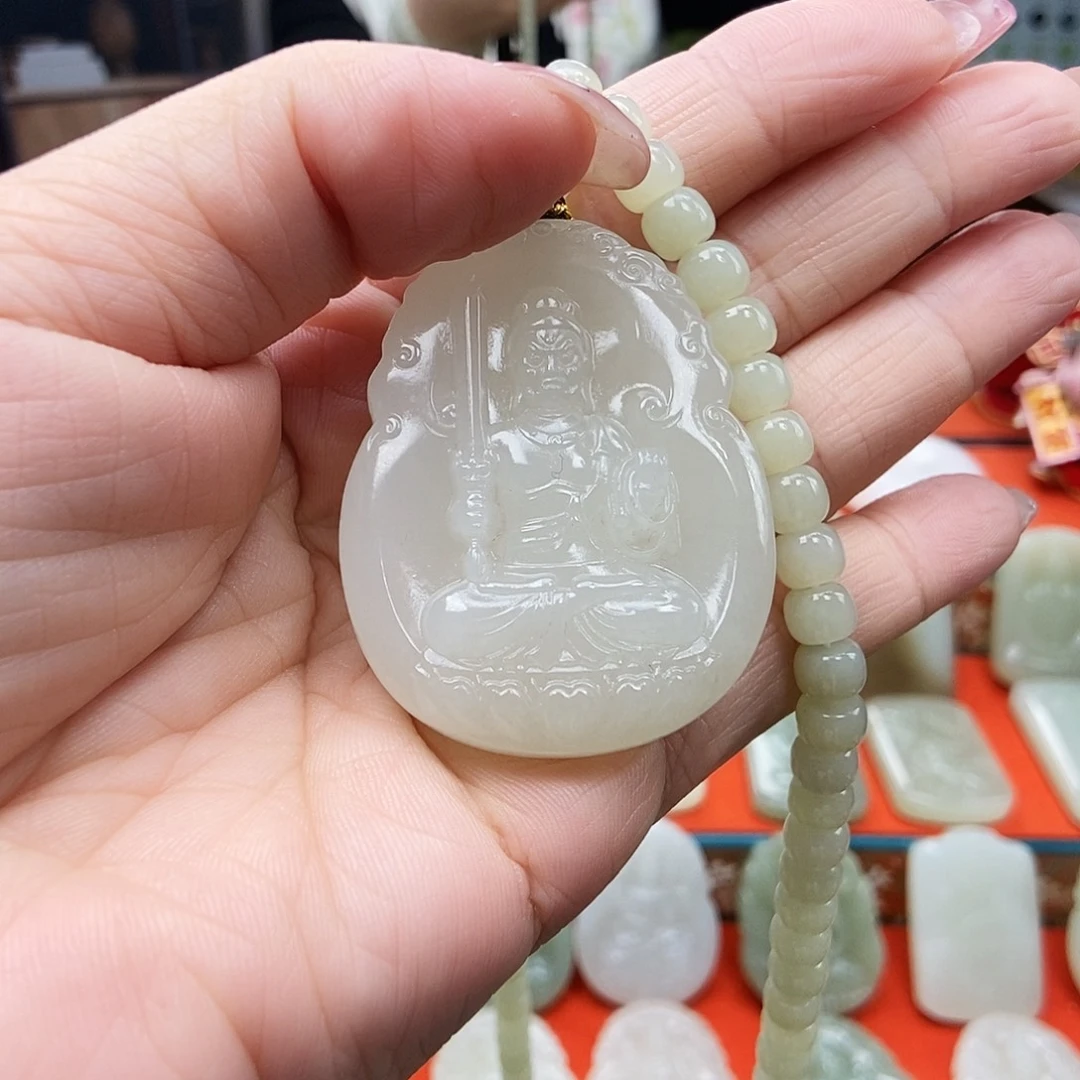 秋***舍和田玉未镶嵌颈饰