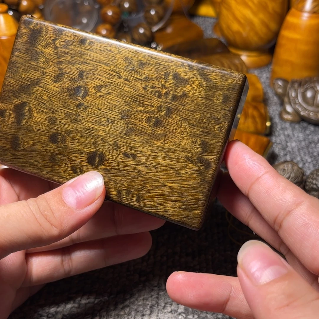 金丝楠阴沉粗烟盒