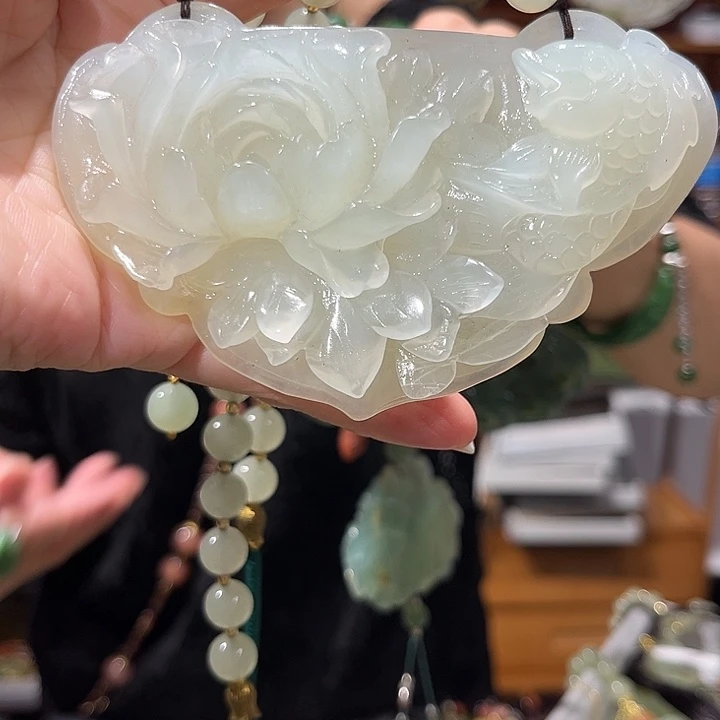 未镶嵌岫玉毛衣链