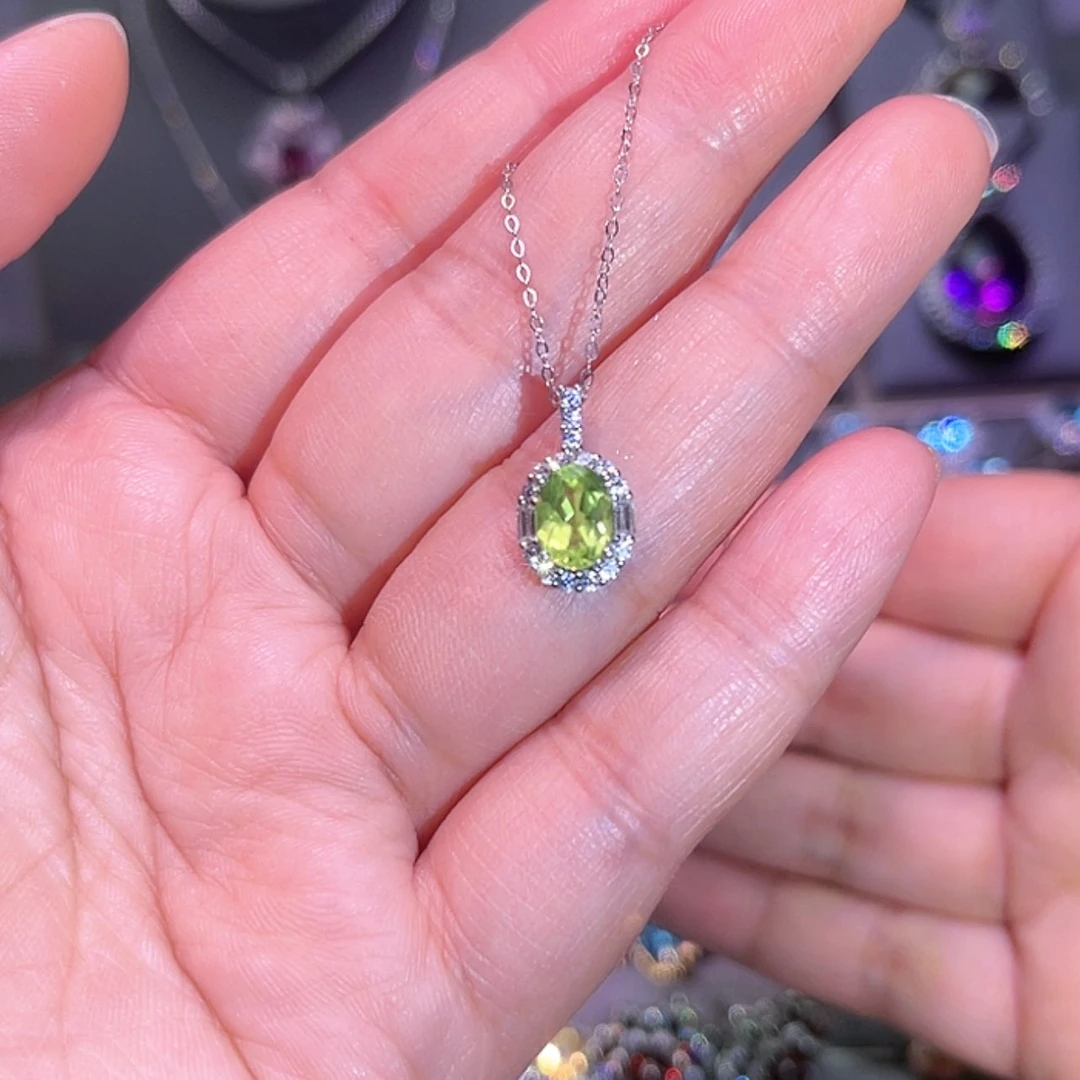 【闪购商品】橄榄石吊坠(赠链)银S925镶嵌