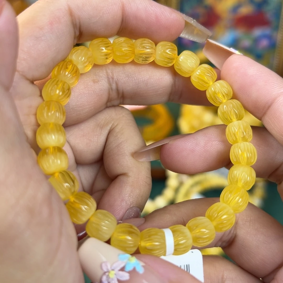 未镶嵌琥珀珠宝奇石