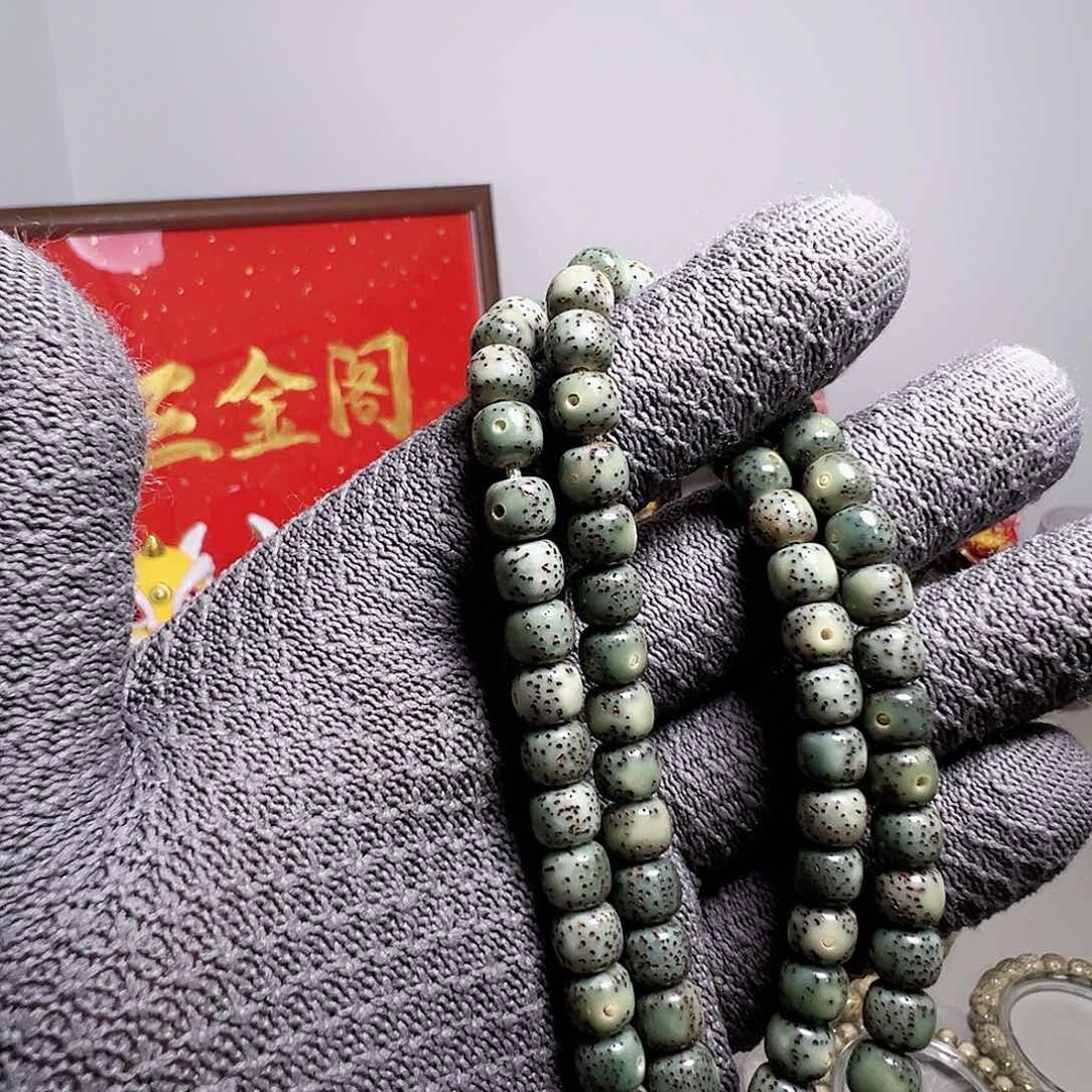 星月菩提手串卡8 手持蒂绿双留白 两条