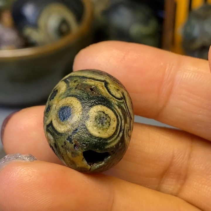 外蒙眼睛石漏出不退不换