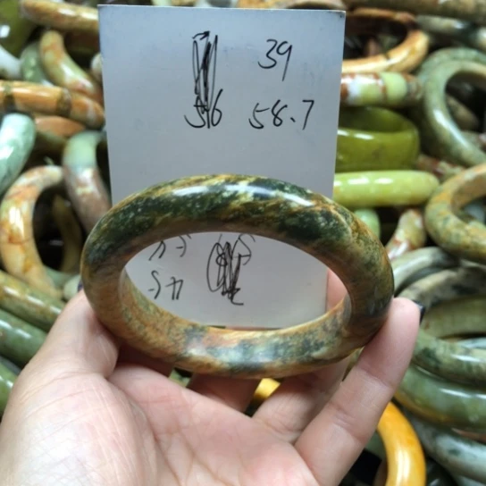 未镶嵌蛇纹石玉手镯