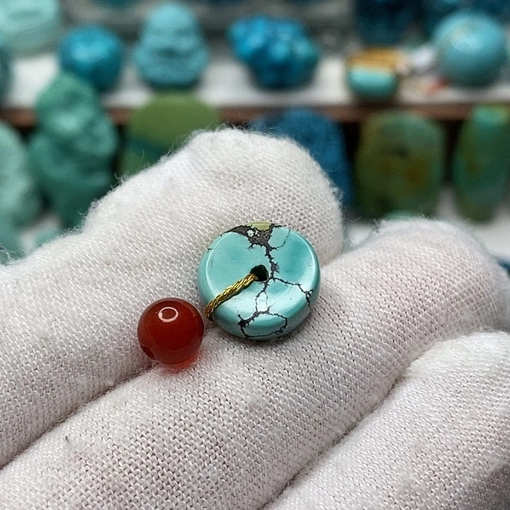 南红玛瑙未镶嵌珠宝奇石