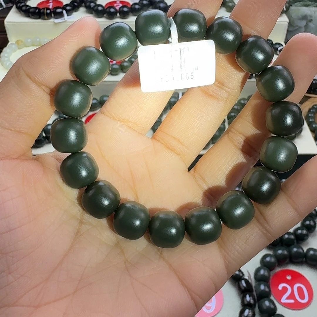 和田玉未镶嵌手串