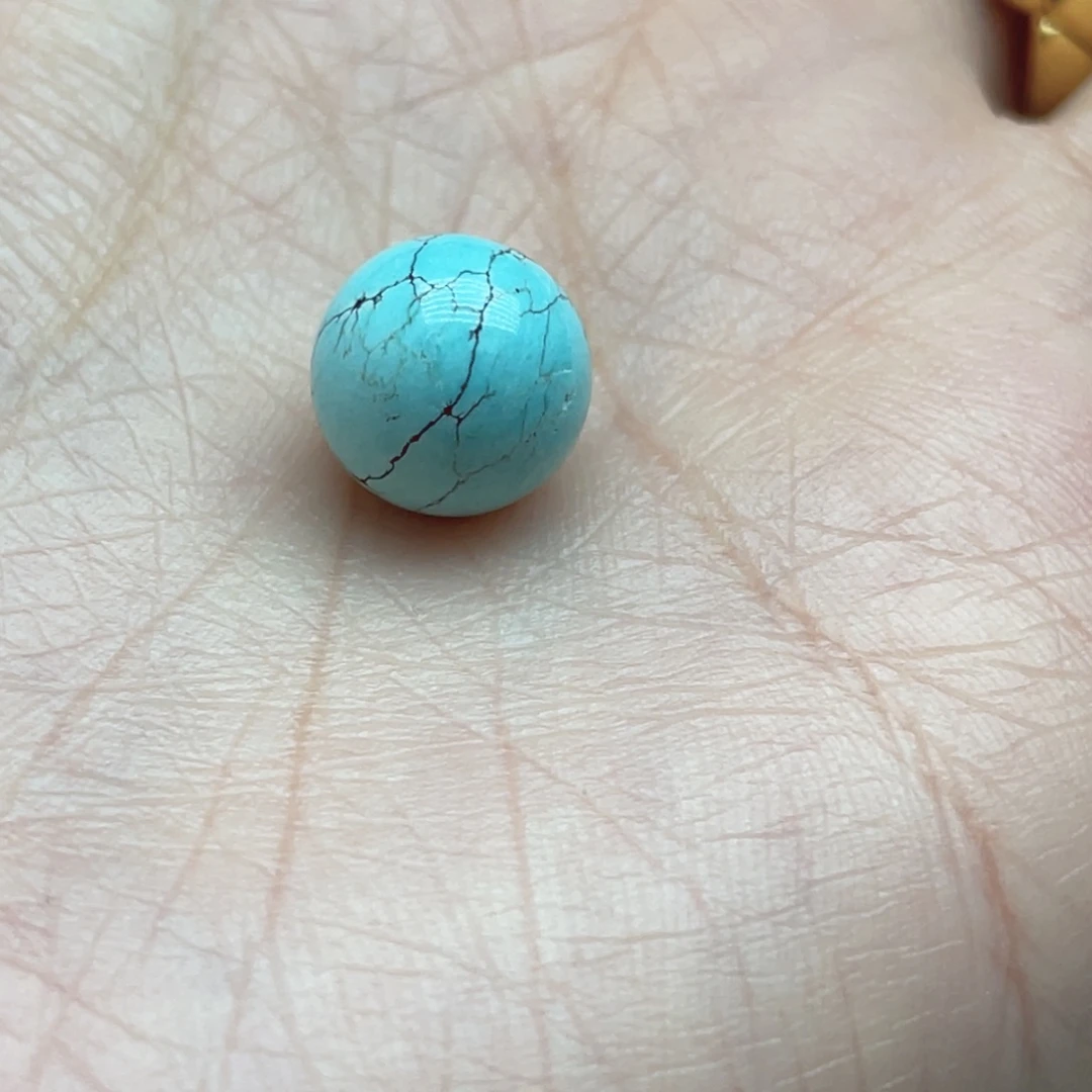 云***蔚南红玛瑙未镶嵌珠宝奇石