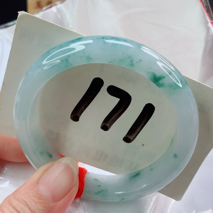 翡翠未镶嵌手镯（贵妃镯）正