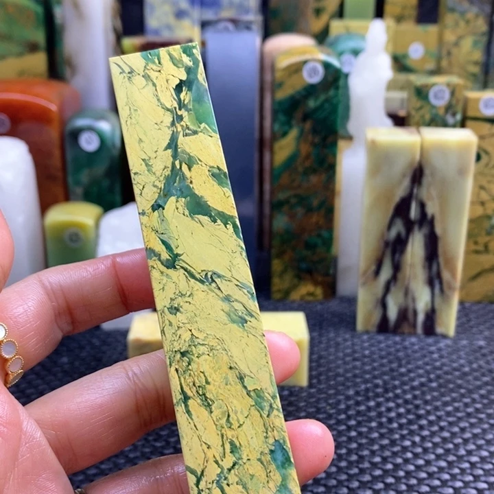 四川石冯*樟青田石印章石