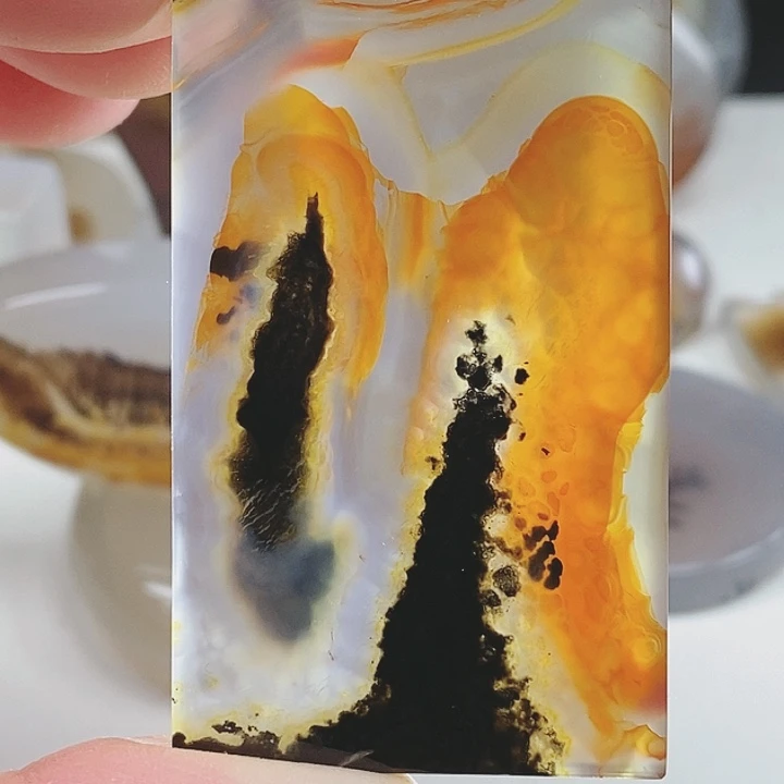 未镶嵌奇石玛瑙/玉髓刘*