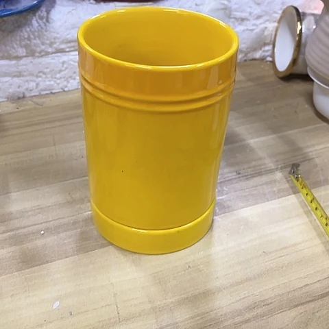 微瑕，不能明火筷子筒底部有裂黄