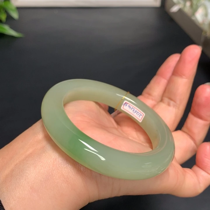 和田玉手镯未镶嵌59