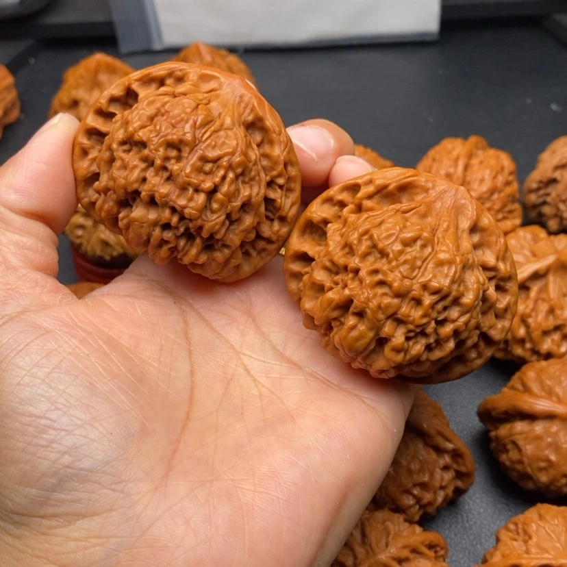 【闪购商品】文玩核桃把件你****翅官帽