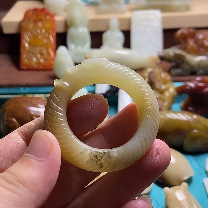未镶嵌和田玉挂件