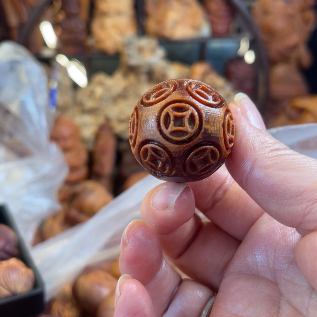 英***1松木（琥珀木）其他微瑕吊坠