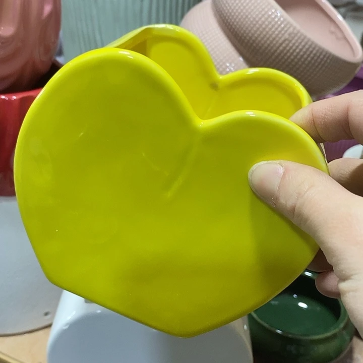 摆件陶陶盆有孔 瑕疵介意勿拍