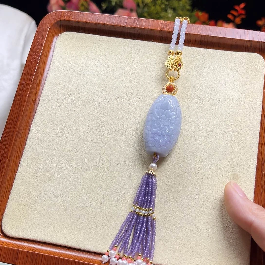 翡翠颈饰未镶嵌桶珠