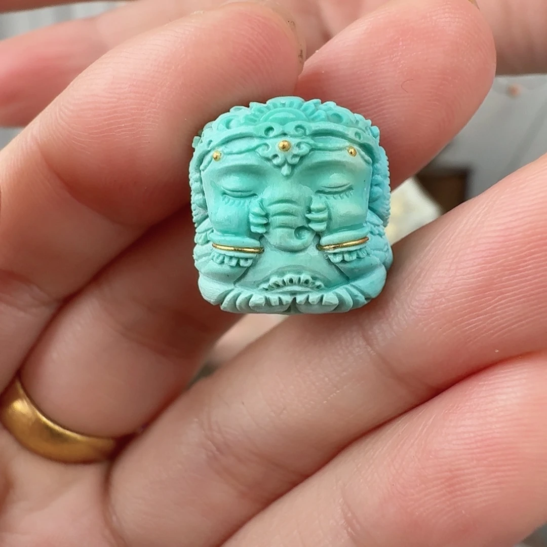 绿松石未镶嵌珠宝奇石