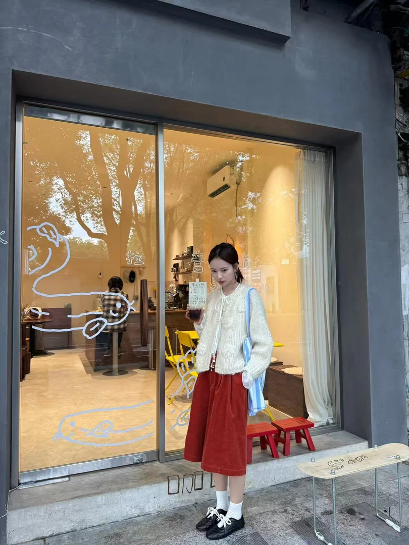 2025秋季新款韩系气质高级立体花温柔浪漫针织开衫红色阔腿裤套装