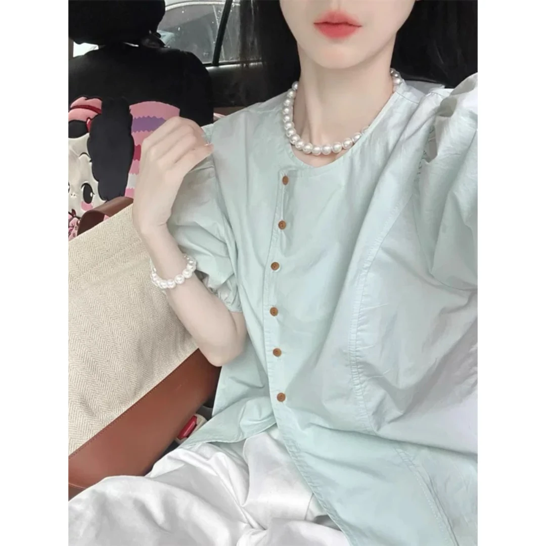 小清新薄荷绿泡泡短袖衬衫女2025新款设计感小众宽松遮肉斜扣上衣