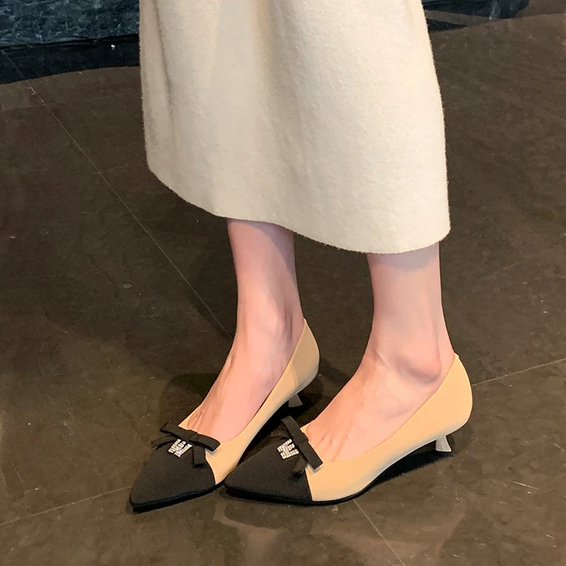 B1002-2紫幻玲珑大码女鞋小香风细跟拼色女单鞋加宽加肥中跟单鞋