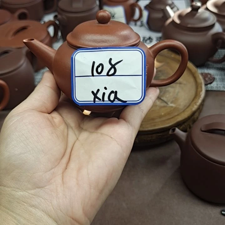 茶壶紫砂水平，微瑕，介意勿拍，不退不换
