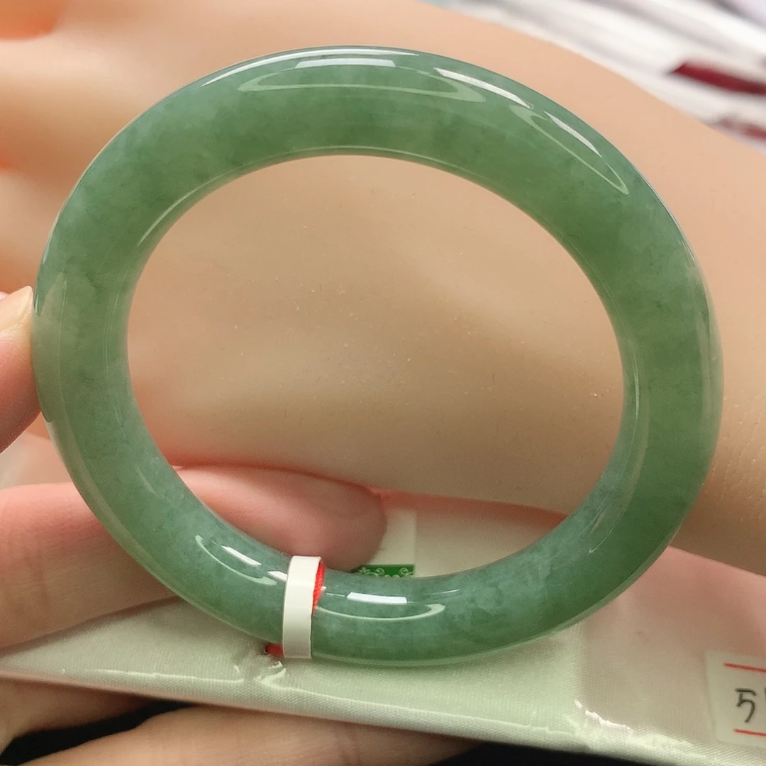 翡翠未镶嵌手镯缅甸5051