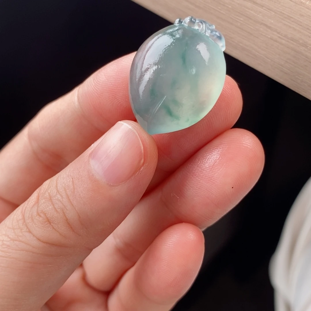 定制翡翠未镶嵌桃子