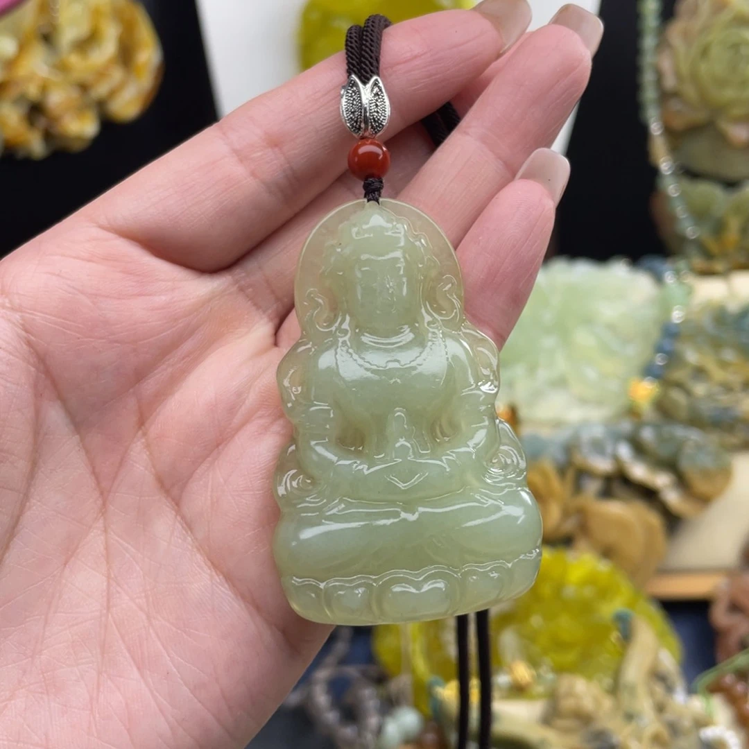 未镶嵌蛇纹石玉颈饰