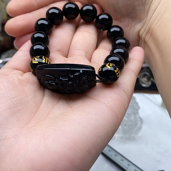 锦***泰未镶嵌水晶大型摆件（非配饰）