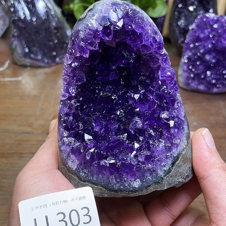 未镶嵌大型摆件（非配饰）水晶