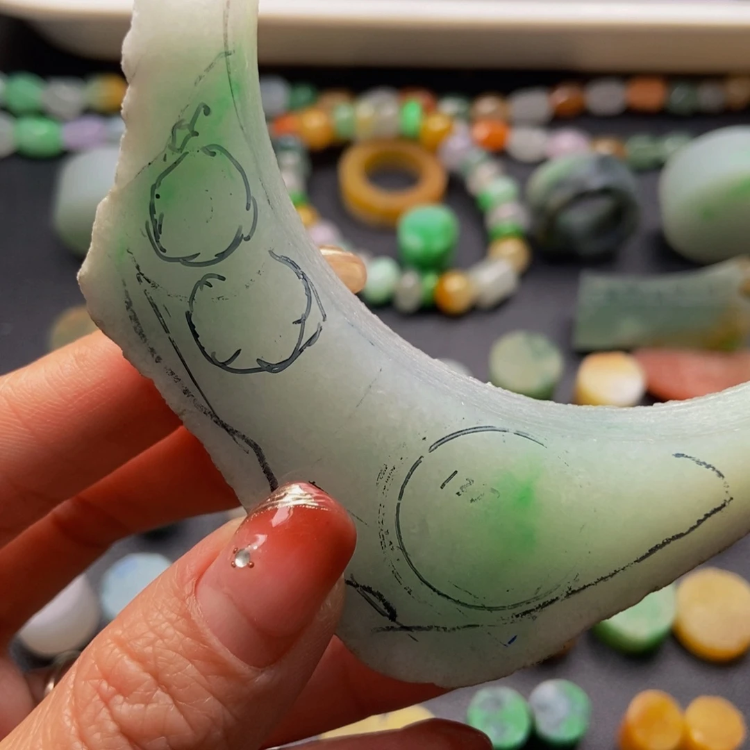 定制翡翠未镶嵌舞*心定制