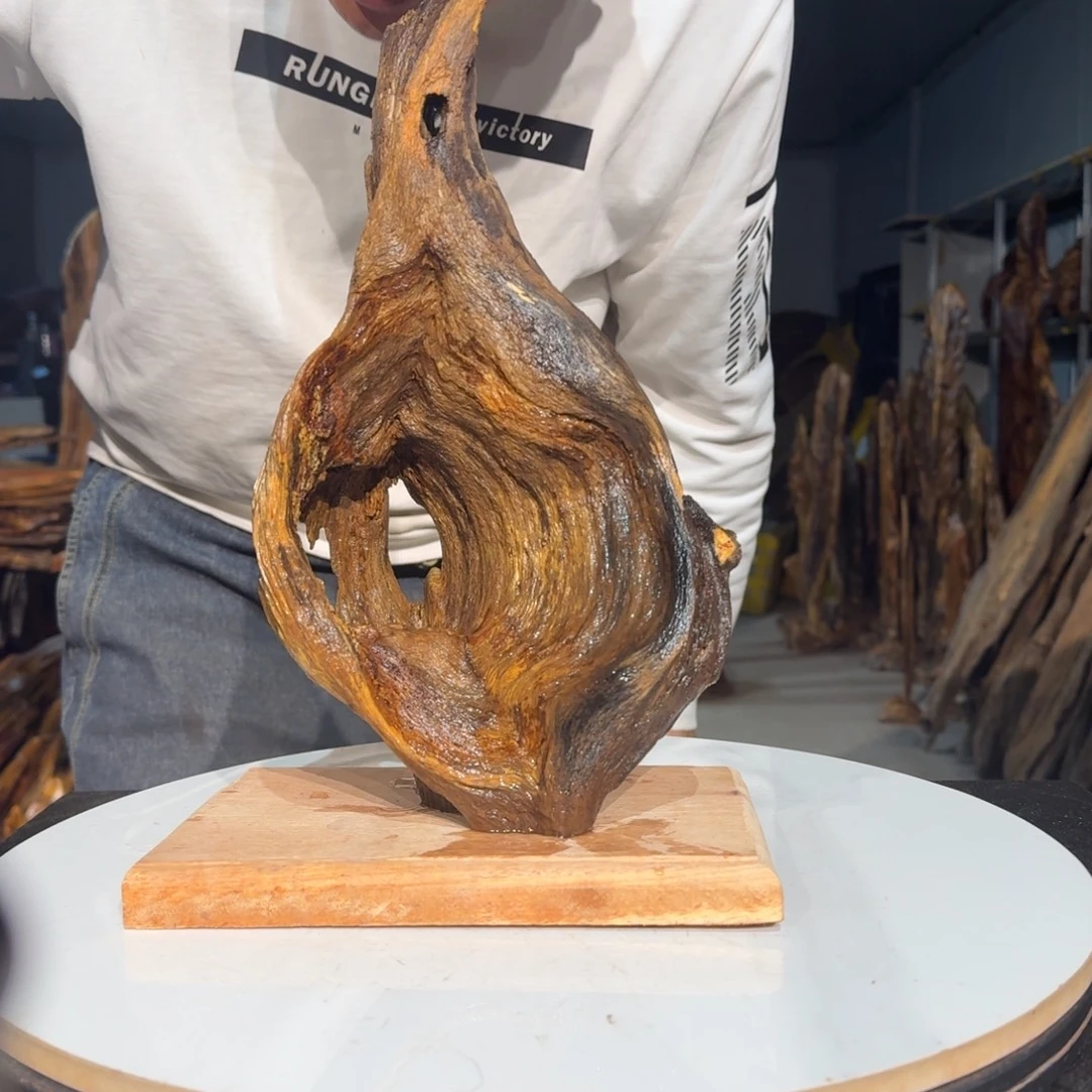 幸***乐木佳友琥珀木摆件1