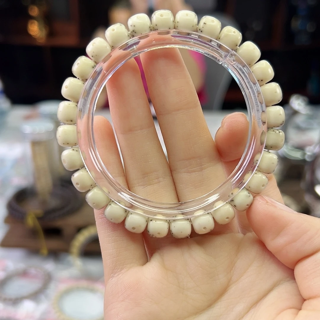 吊坠星月菩提Ll.8x7贯穿通体大光头 针尖星 毕业级