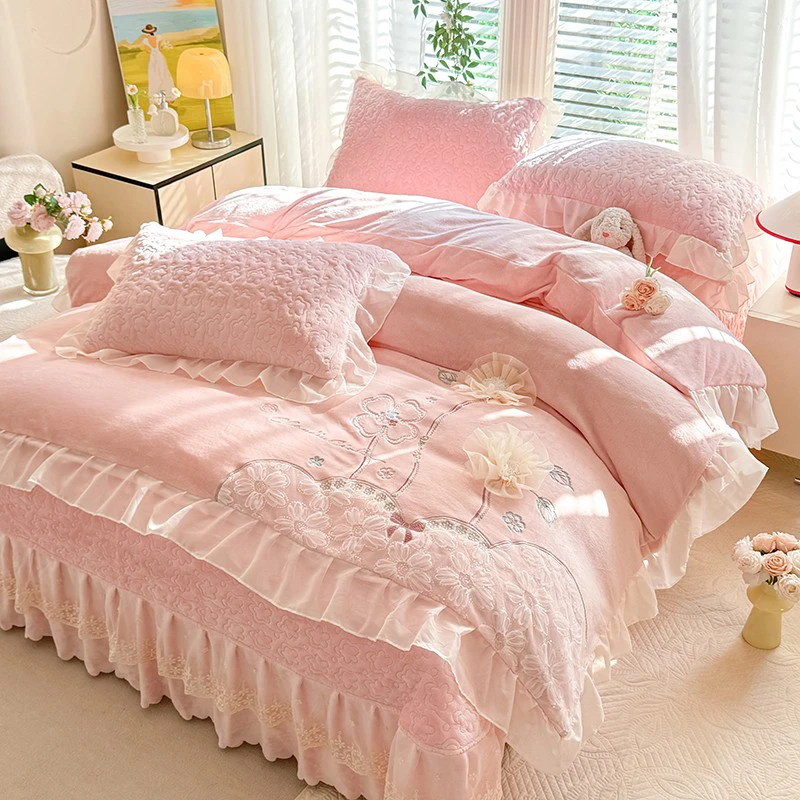 韩版花边A类牛奶绒四件套加厚保暖公主风夹棉床盖款套件防静电