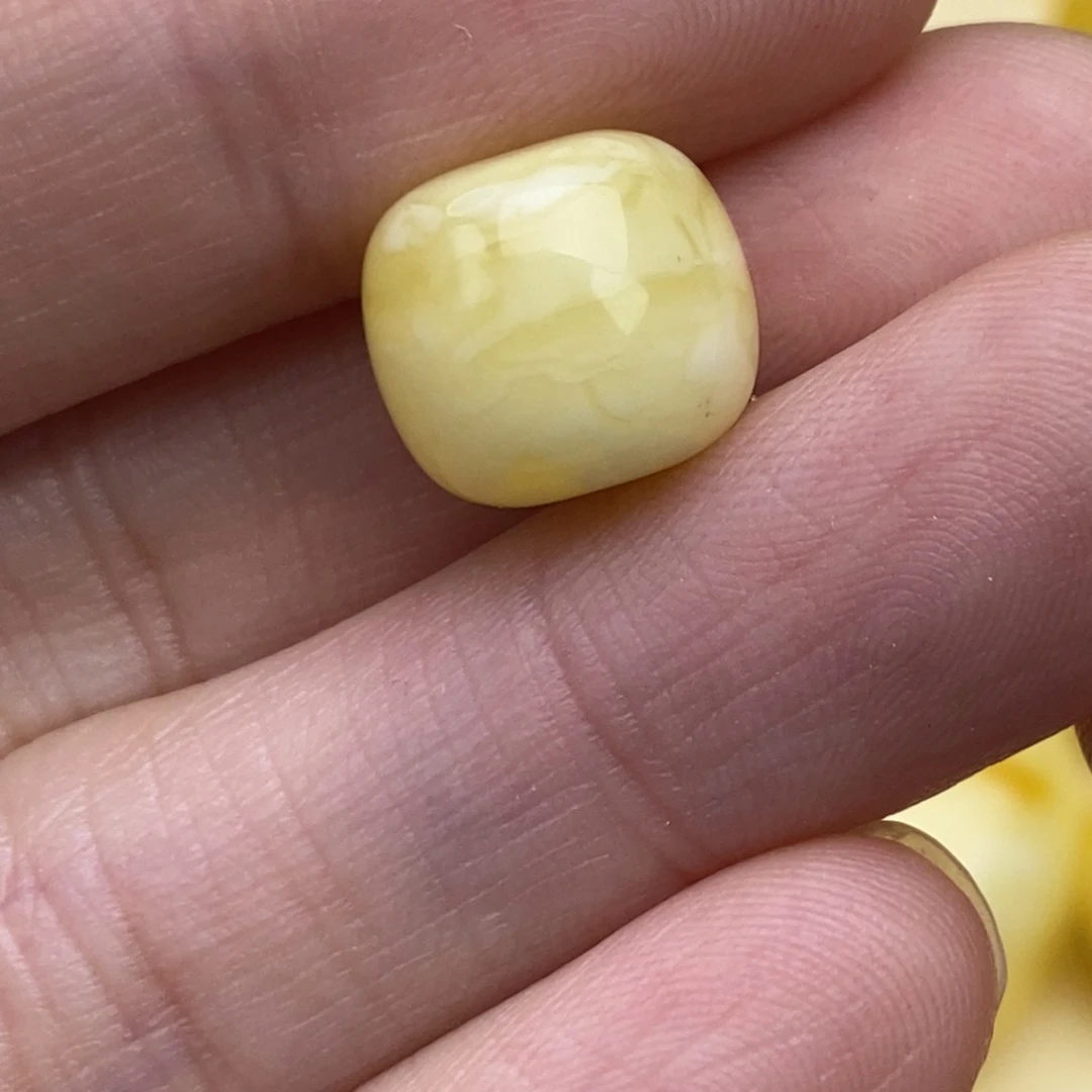 琥珀裸石未镶嵌?****?11✖️10微瑕