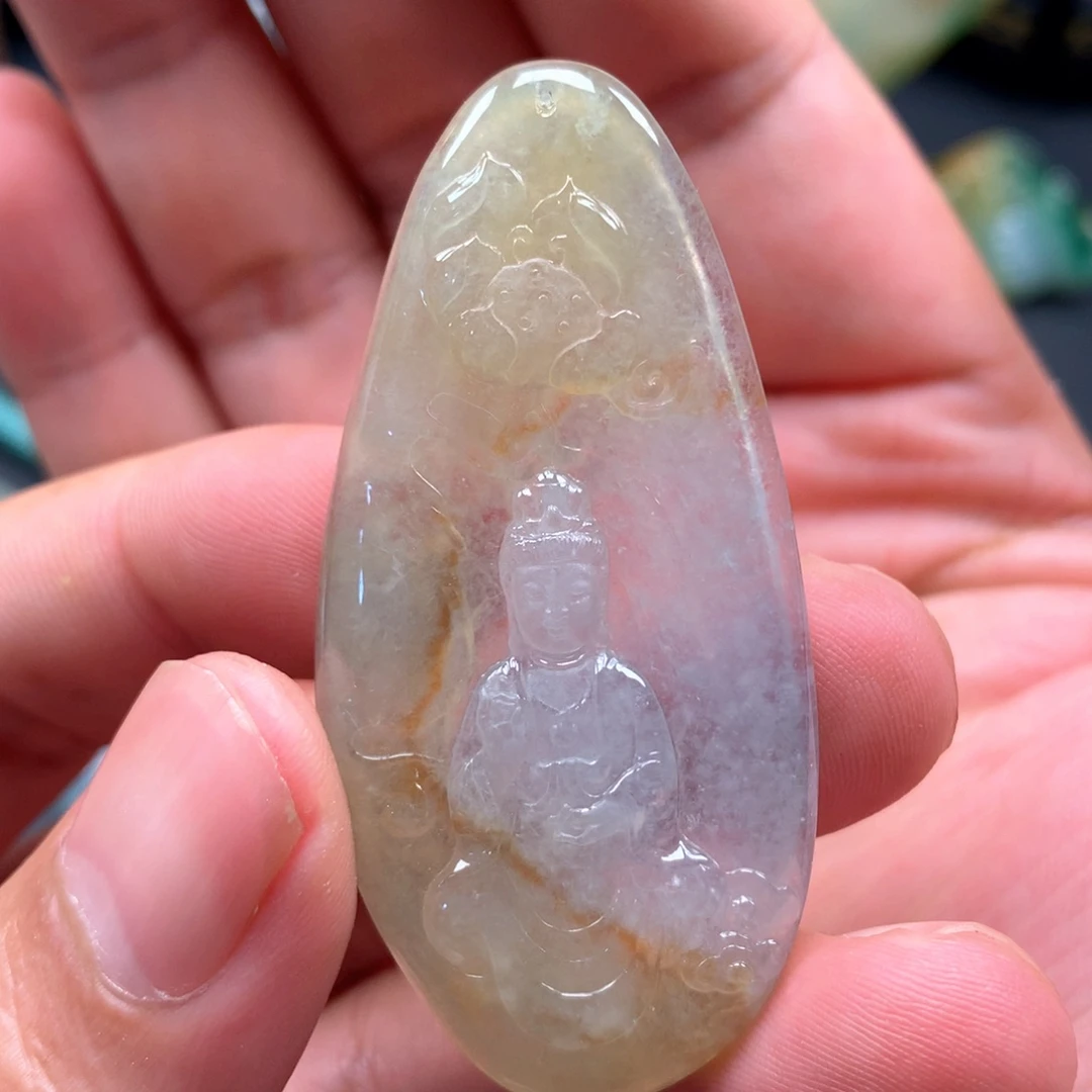 翡翠未镶嵌颈饰观音