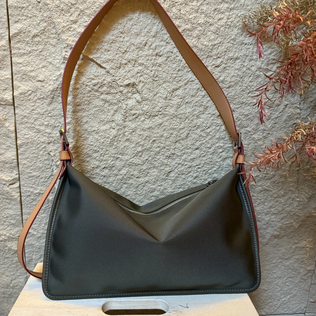 S.H （1002）高端订制时尚百搭女士手提 腋下 斜跨包包