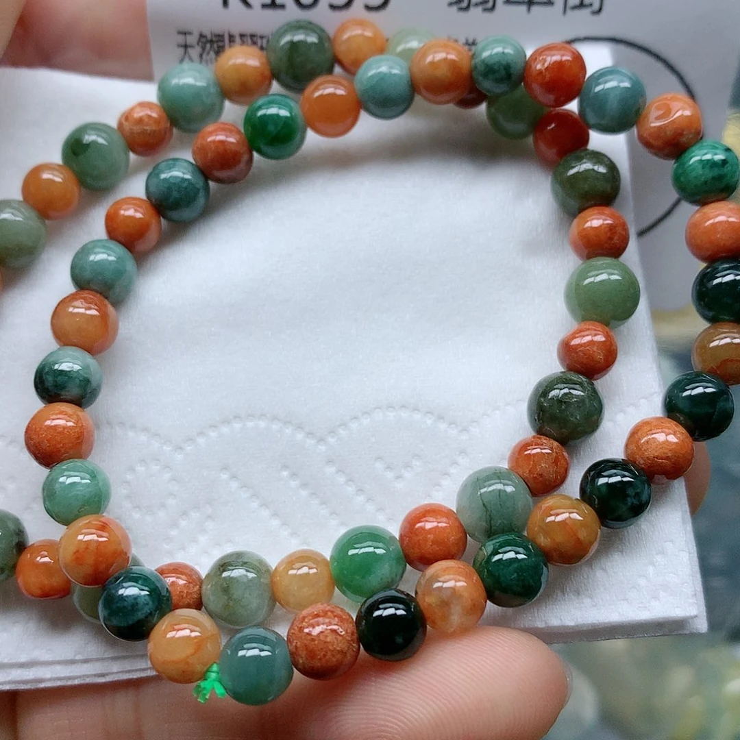 翡翠颈饰未镶嵌手串