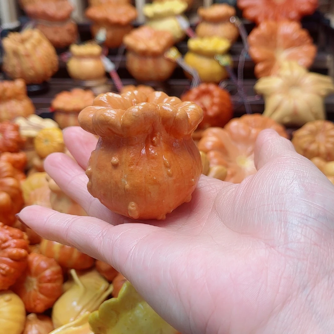 用***姐大叶紫檀（黑酸枝木类）