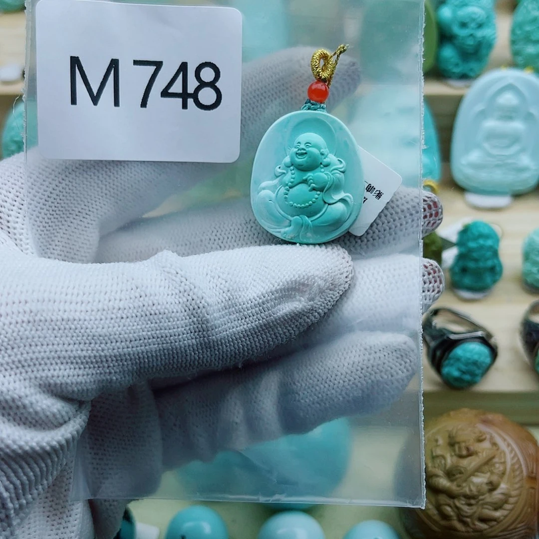 阿****绿松石未镶嵌珠宝奇石