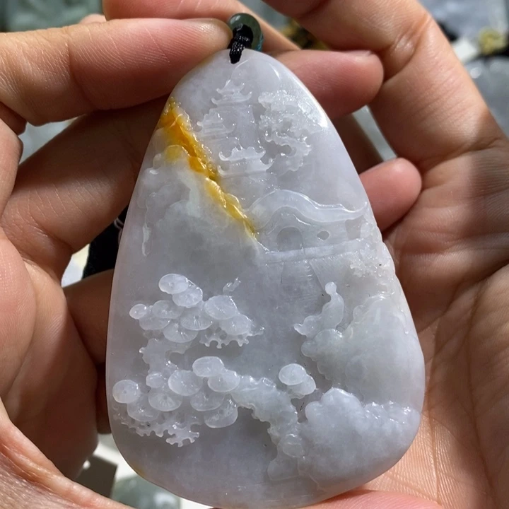 翡翠颈饰未镶嵌翡翠
