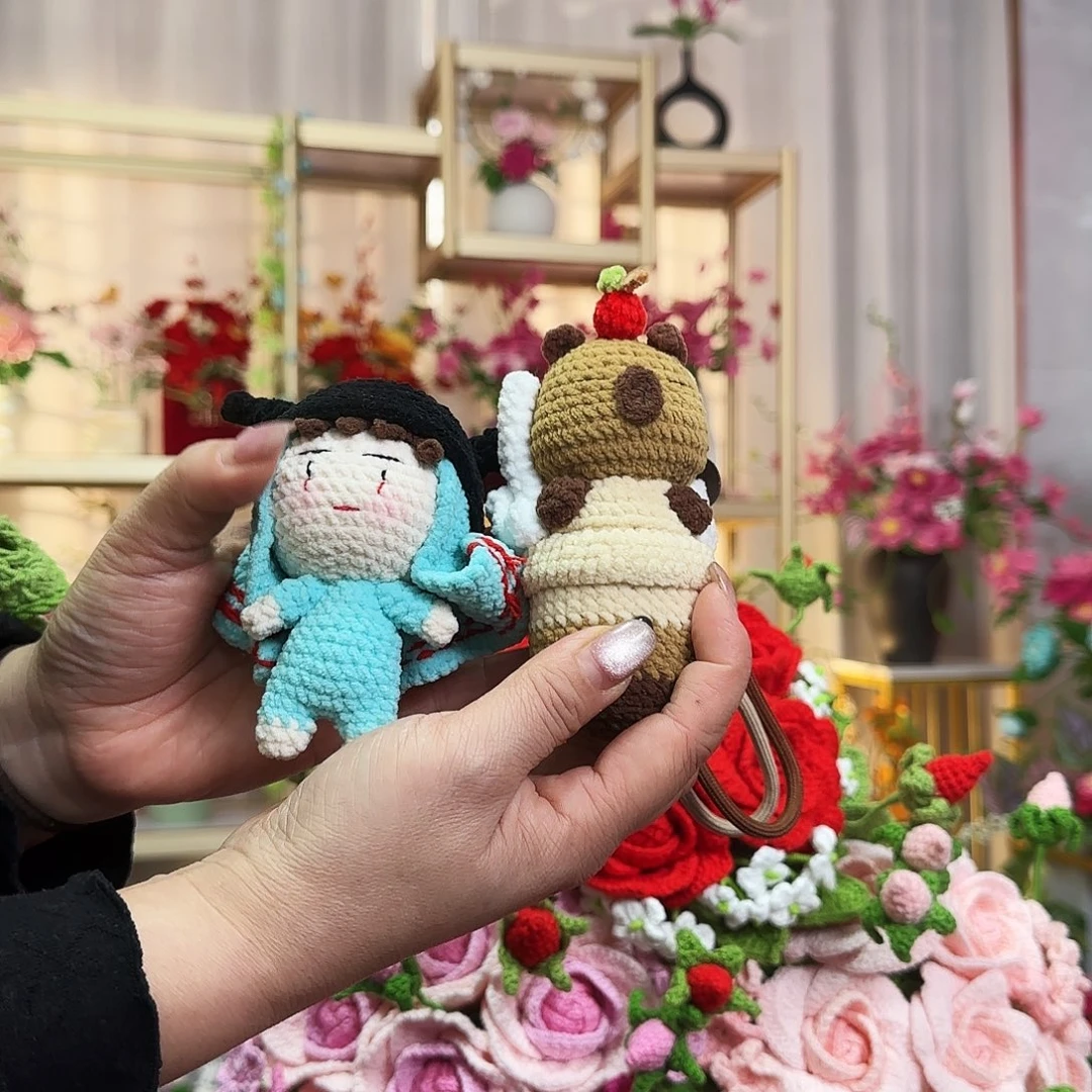 纯手工钩织手工钩织设计玩偶