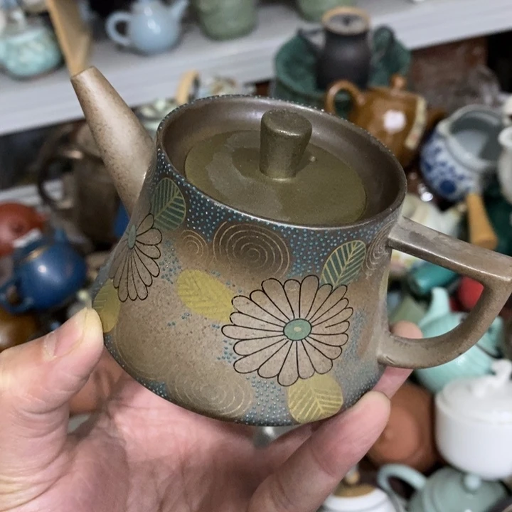 陶瓷艺术品及陶瓷壶