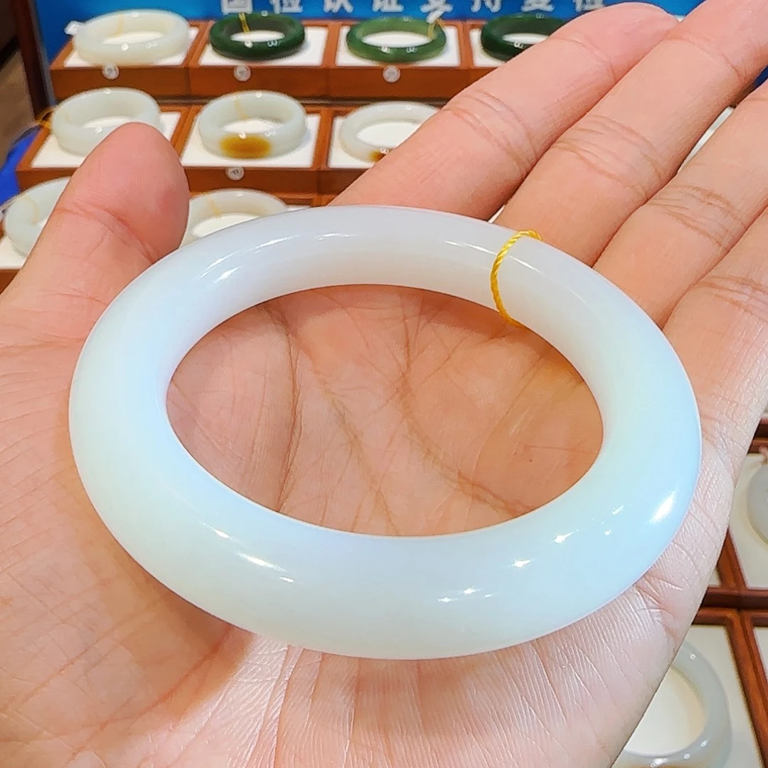 和田玉未镶嵌手镯新疆羊脂白玉55 56 57